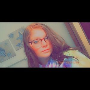 Meet your Posher, Mikayla